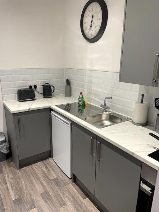 #4Bs 1 Bed Serviced Apartment Derby Exteriér fotografie