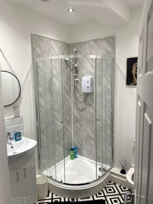 #4Bs 1 Bed Serviced Apartment Derby Exteriér fotografie